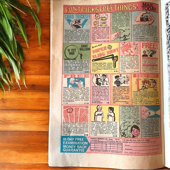 VINTAGE 1974 Walt Disney Chip ’n Dale Comic Book - No. 28 - Picture 9 of 10